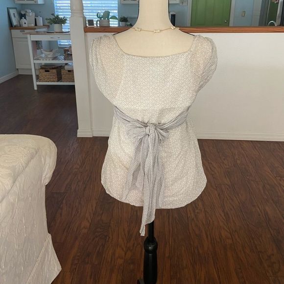 MaxStudio Speciality Products Feminine Tie Back Top/Blouse M 🌼 - Picture 2 of 8